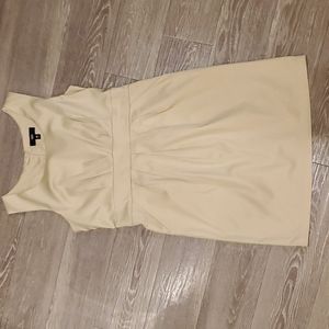 Sleeveless career dress. #KhakiDress #Sleeveless #OfficeDress #CareerDress